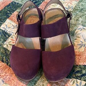 Dansko Women's Purple Sandals - Worn once!
